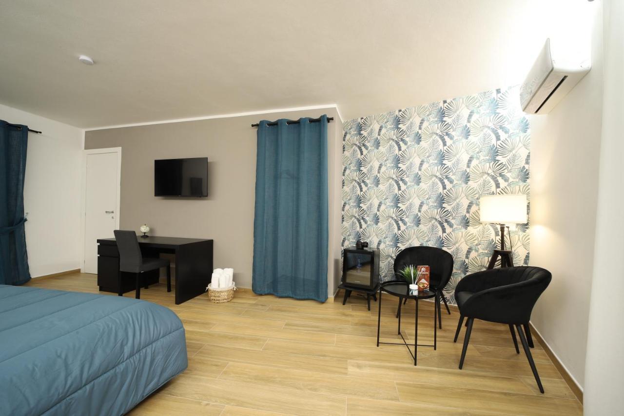 Bosco Suites คารินิ ภายนอก รูปภาพ
