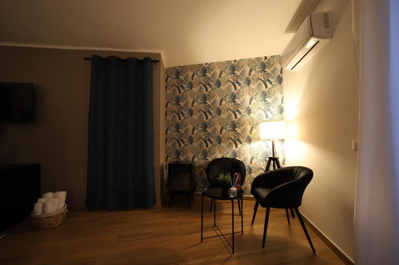 Bosco Suites คารินิ ภายนอก รูปภาพ