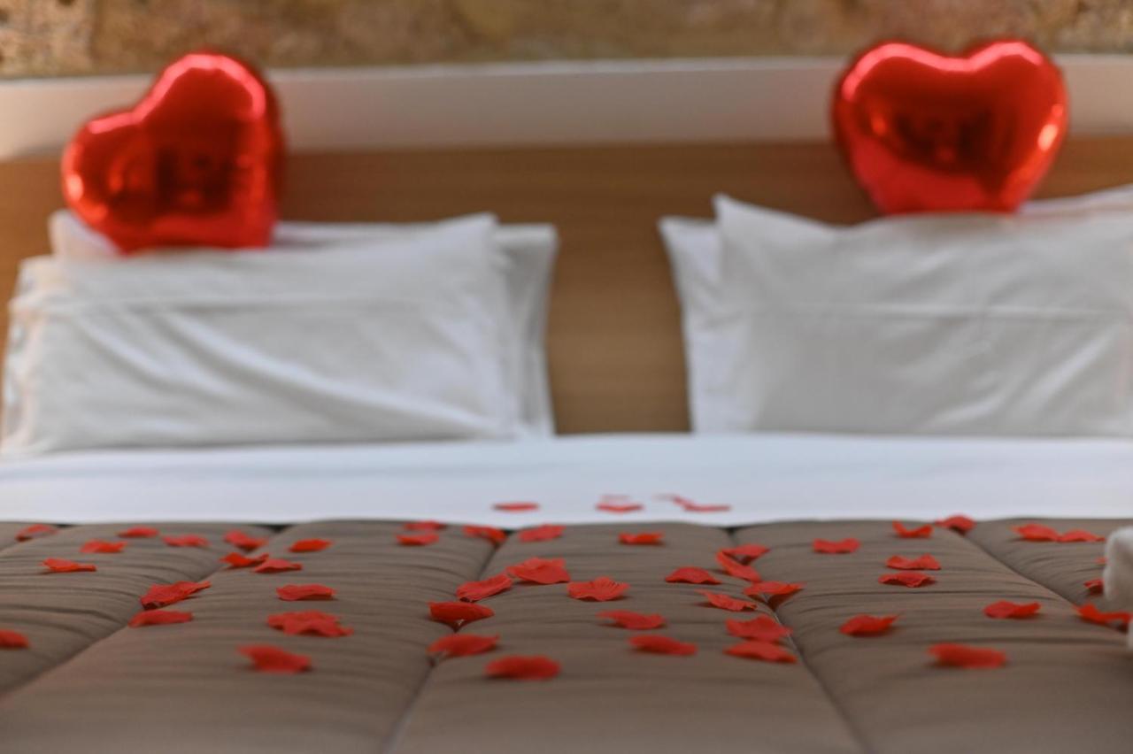 Bosco Suites คารินิ ภายนอก รูปภาพ