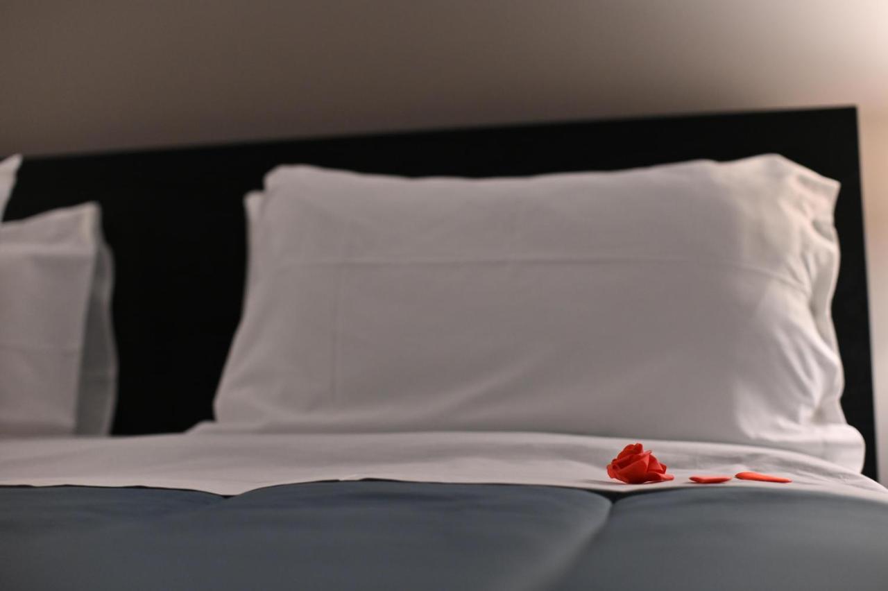 Bosco Suites คารินิ ภายนอก รูปภาพ